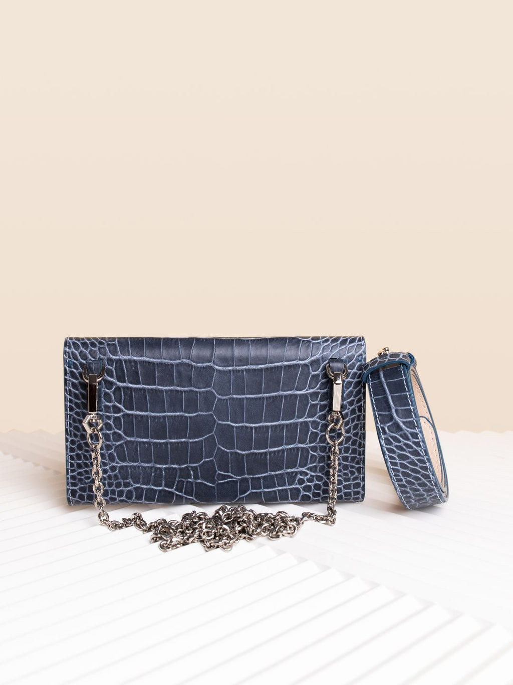 Essence Blue Graphite Croco