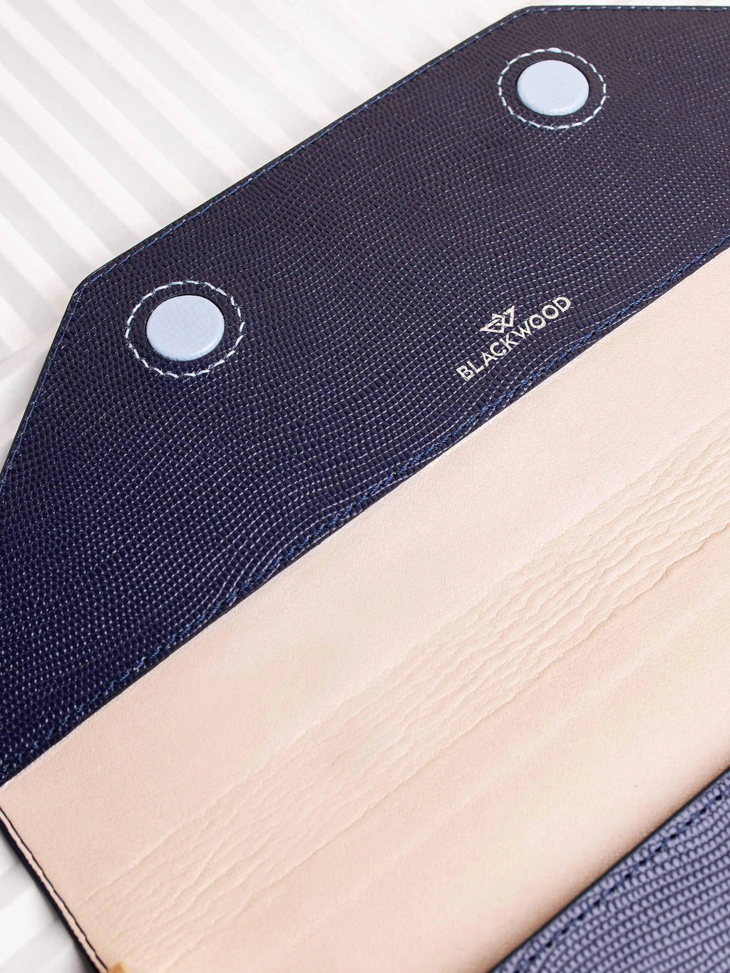 MacBook-Hülle DEEP ВLUE SAFFIANO