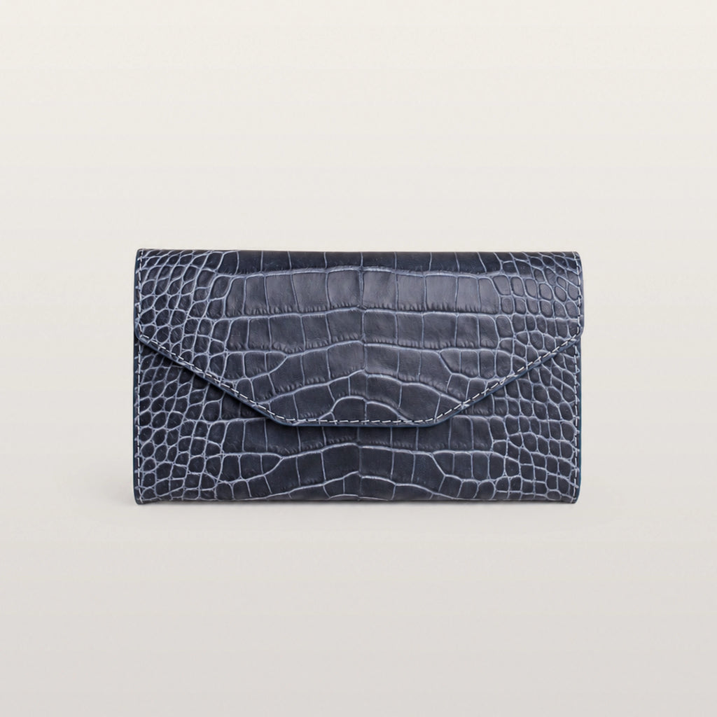 Essence Blue Graphite Croco