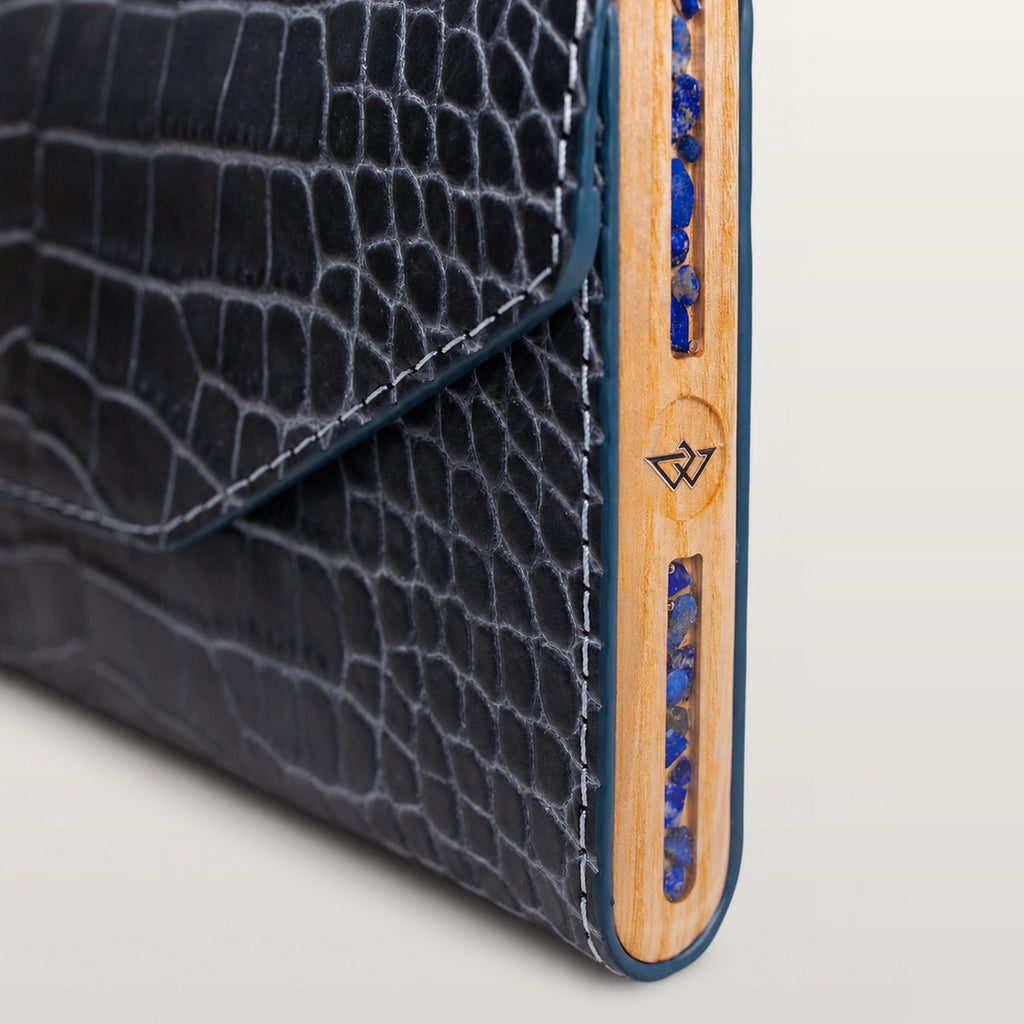 Essence Blue Graphite Croco